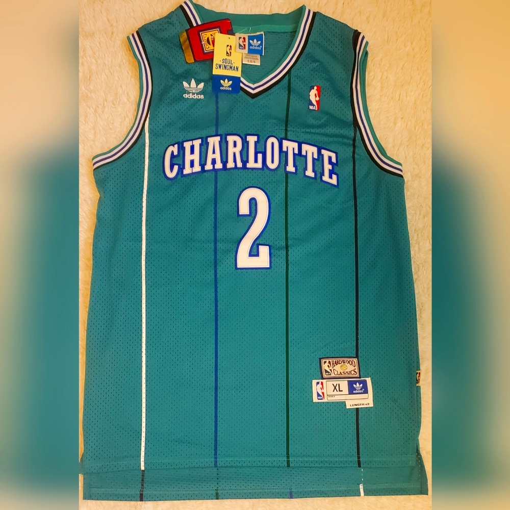 Larry Johnson Charlotte Hornets Throwback Jersey - Picture 2 of 5